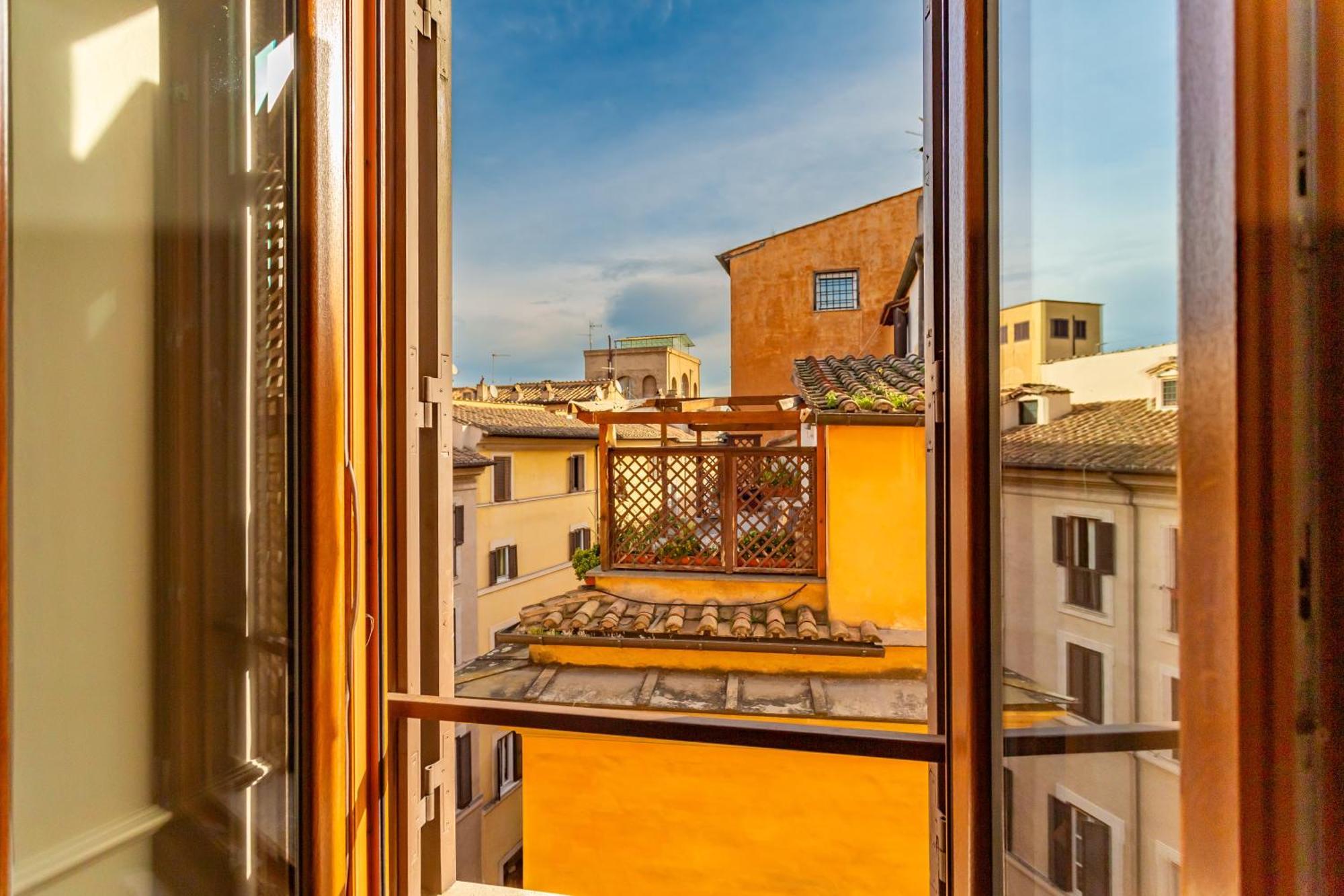Daplace - La Mongolfiera In Navona Roma